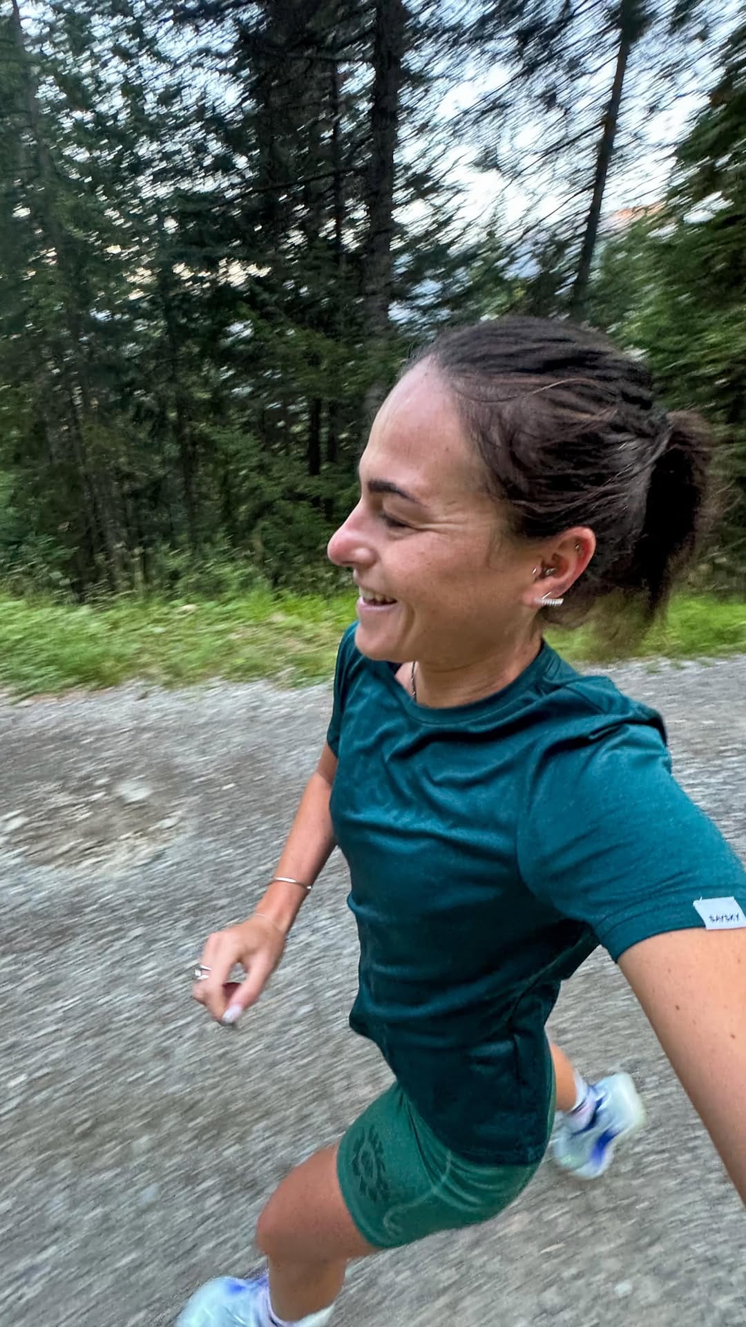 Post 10 by CC 🌸 Running & positive vibes 🫶🏻✨ on Instagram (video)