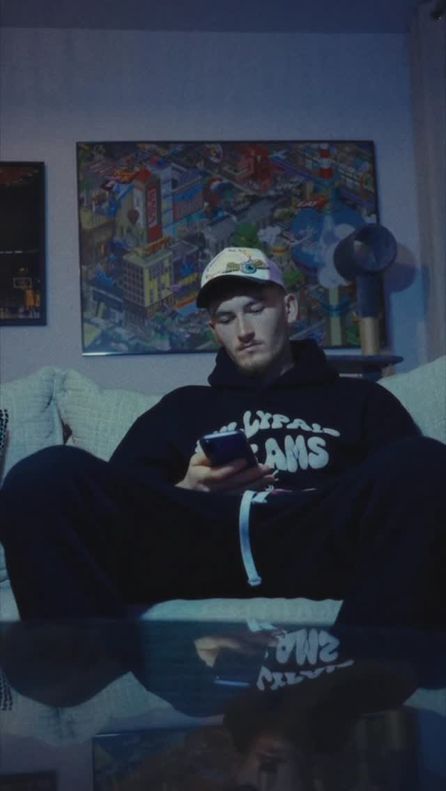 Post 7 by Ewen Jaouen on Instagram (video)