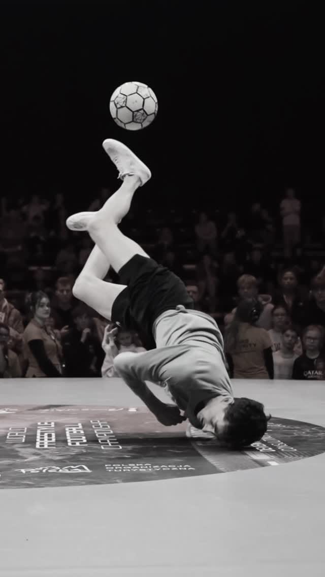 Post 1 by Tristan Gac on Instagram (video)