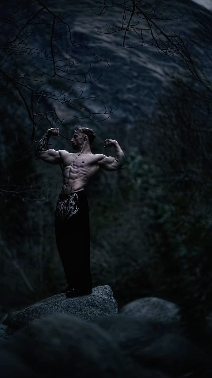 Post 5 by 🏴‍☠️Izuka on Instagram (video)