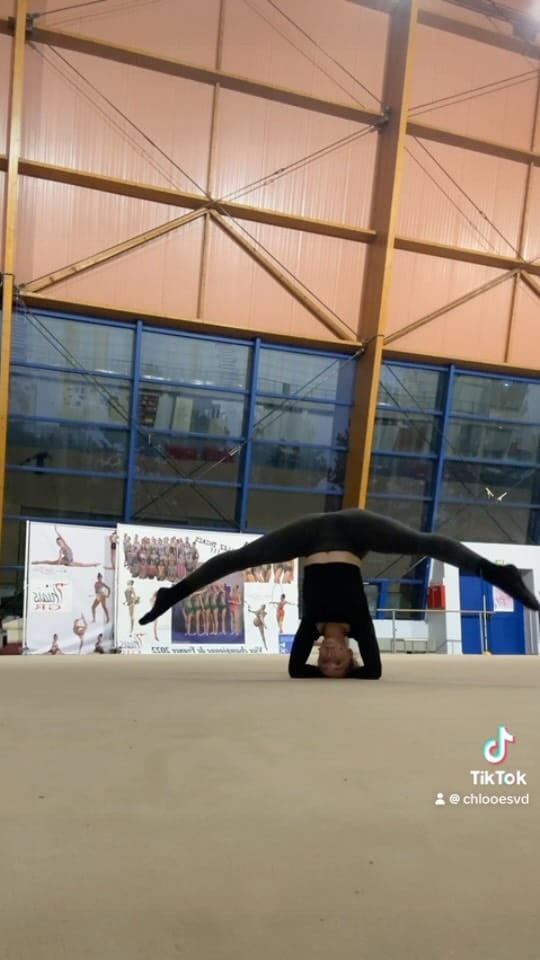 Post 9 by Chloé Sivadier on Instagram (video)