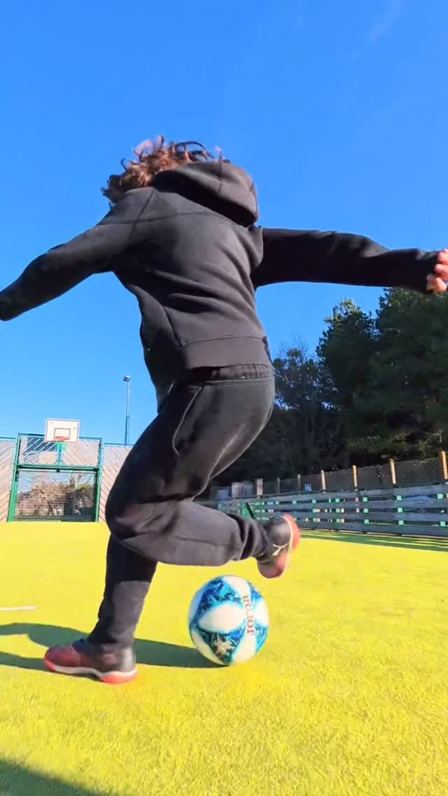 Post 1 by Andrea RB on Instagram (video)