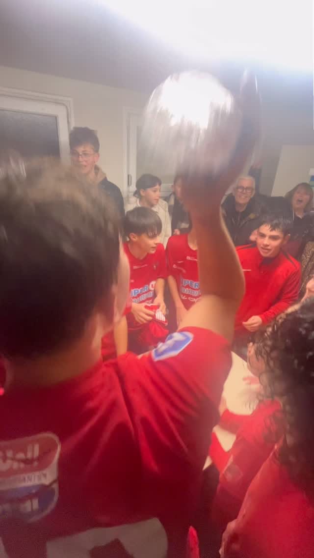 Post 4 by Emmanuel Bourgaud on Instagram (video)