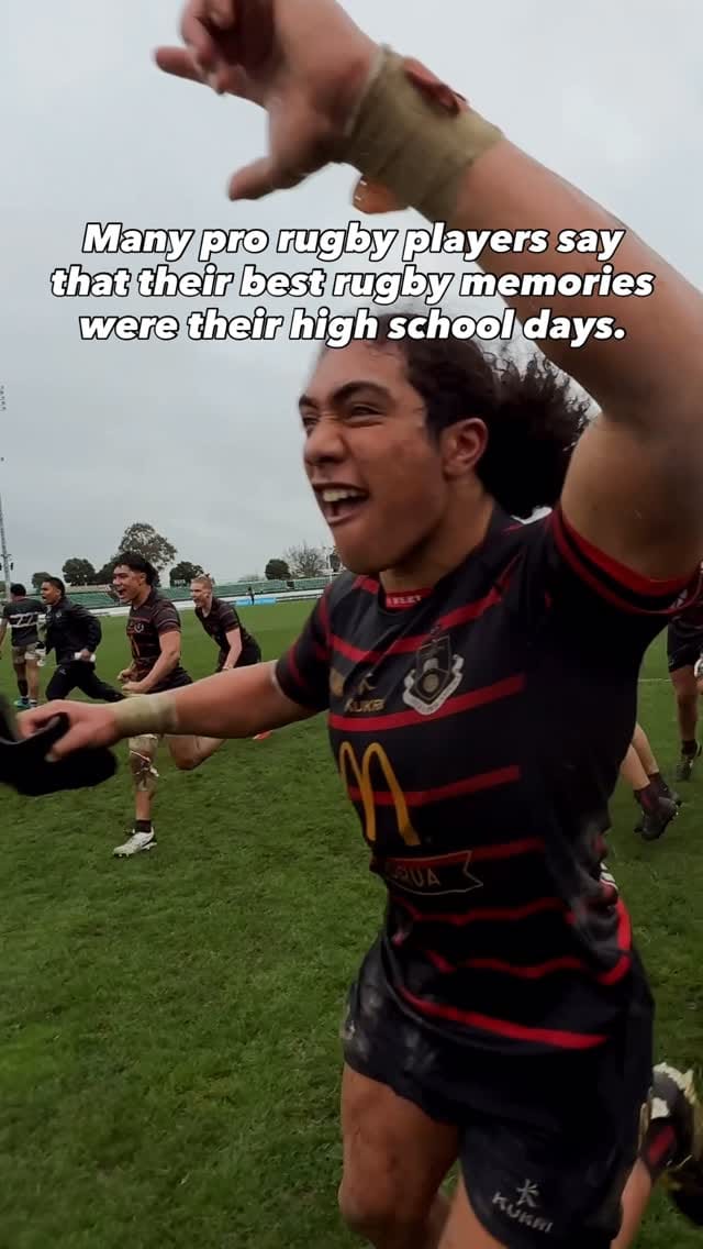 Post 2 by Hika Elliot on Instagram (video)
