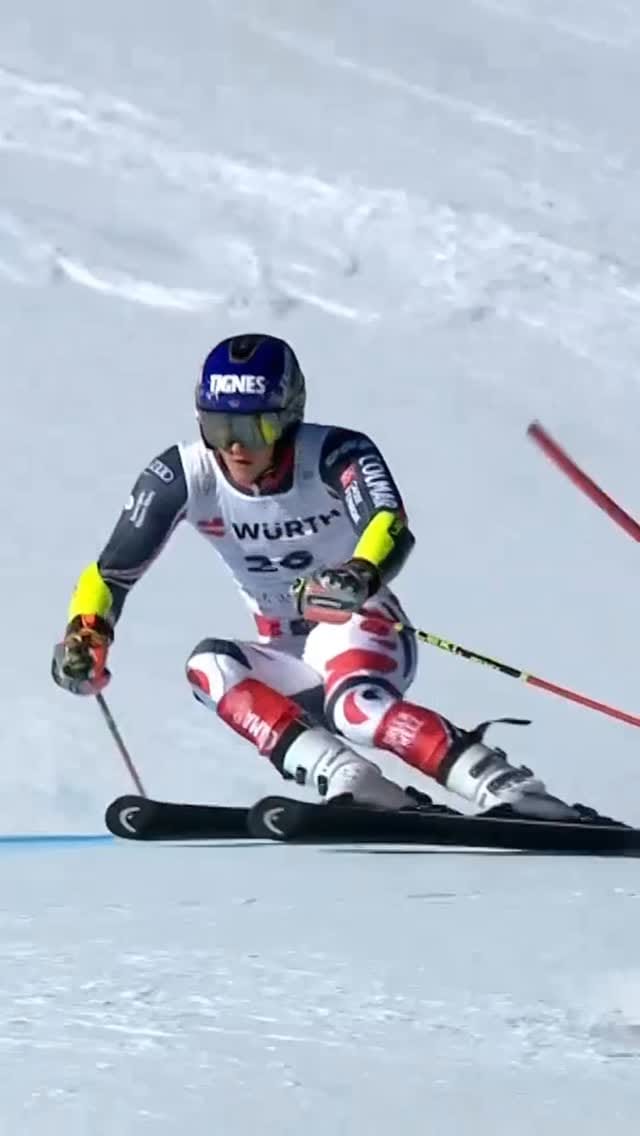 Post 6 by Flavio Vitale on Instagram (video)