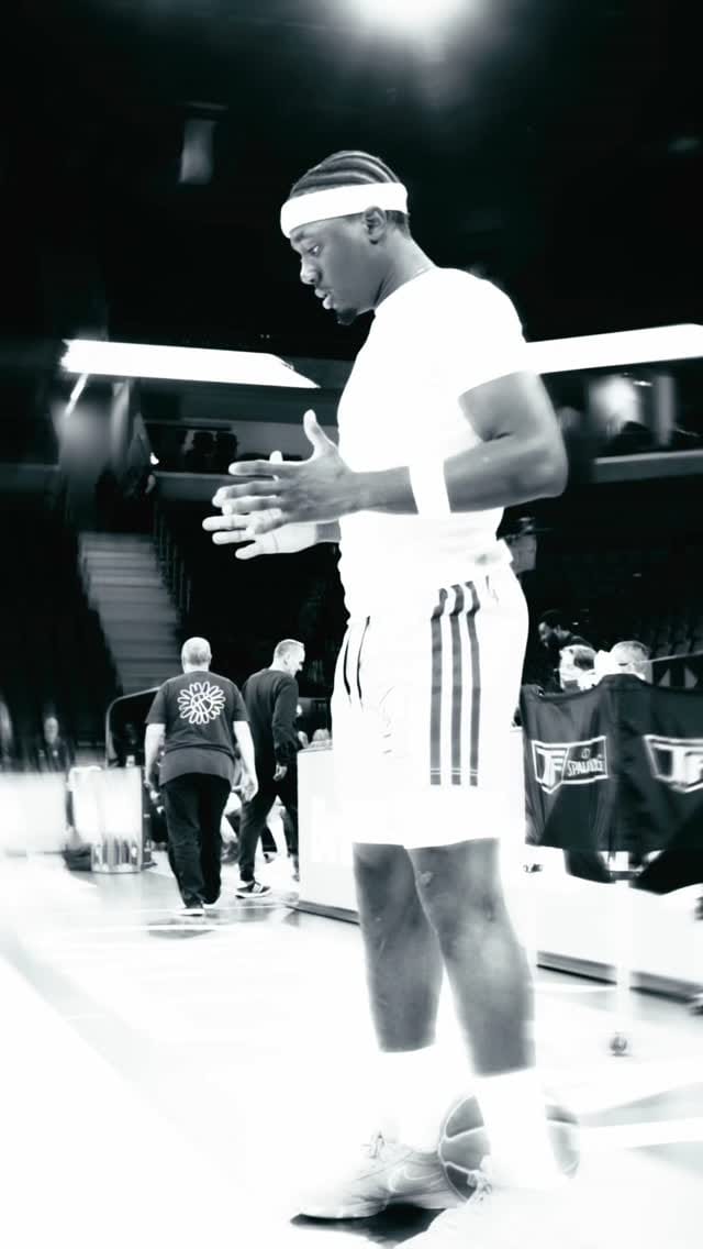 Post 1 by SIRIMAN KANOUTE🤴🏾 on Instagram (video)