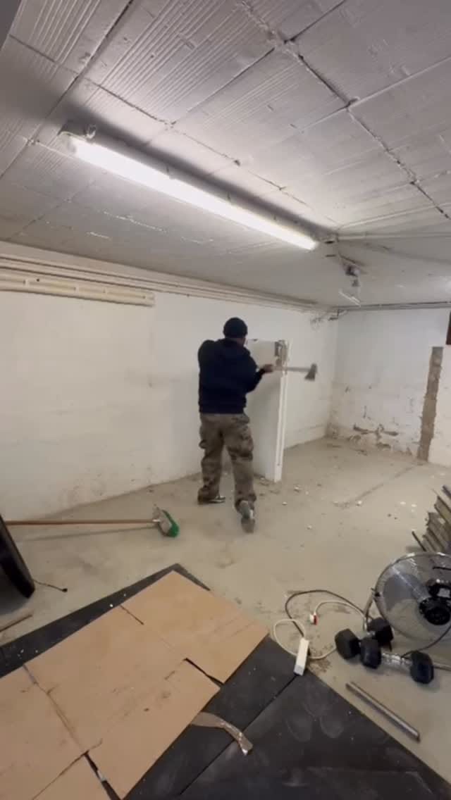 Post 1 by David ceva on Instagram (video)