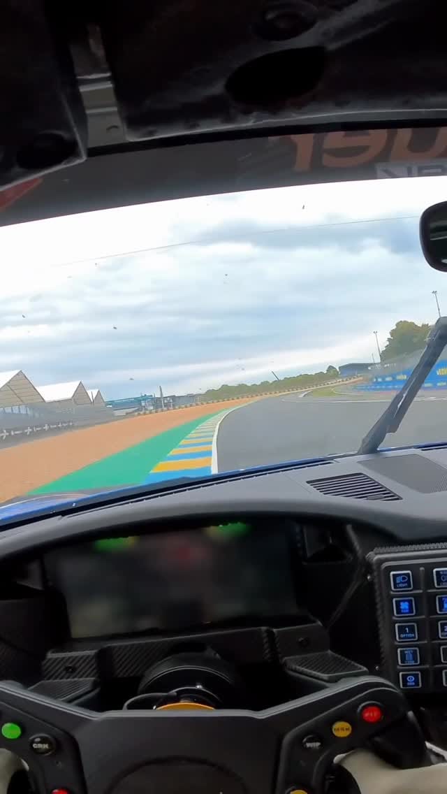 Post 2 by Hugo Giraud on Instagram (video)