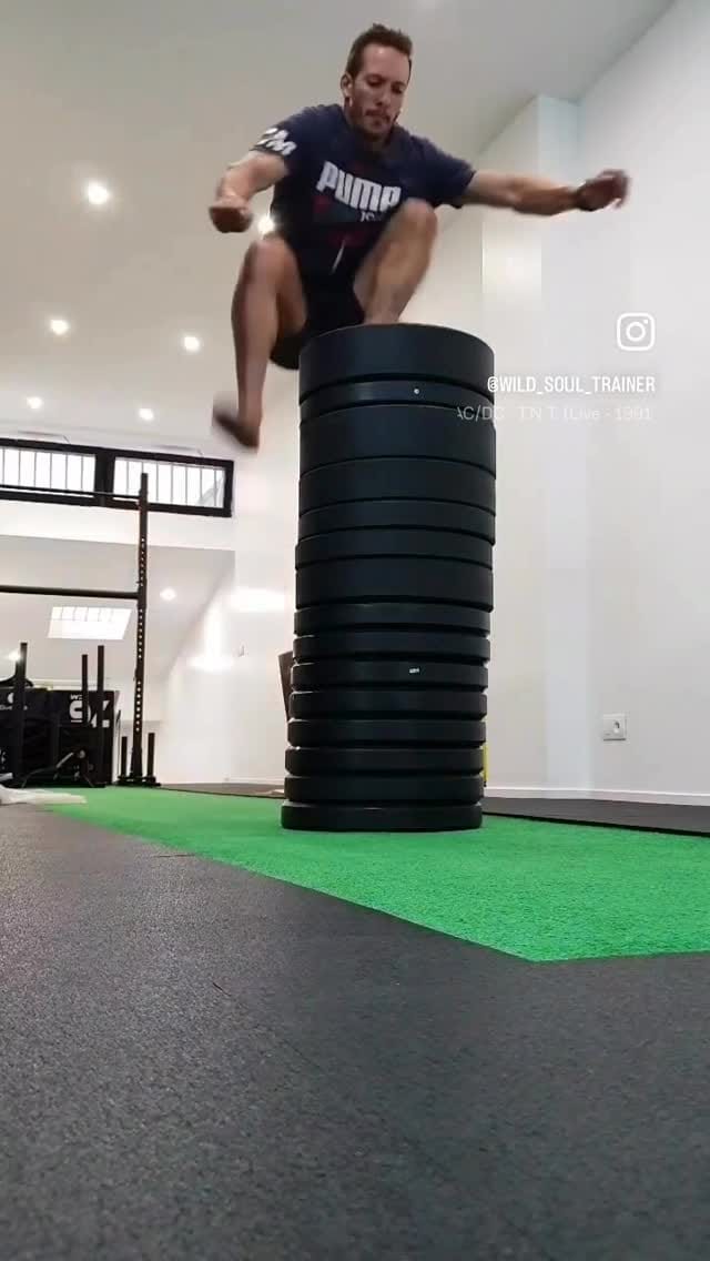 Post 4 by Toms T on Instagram (video)