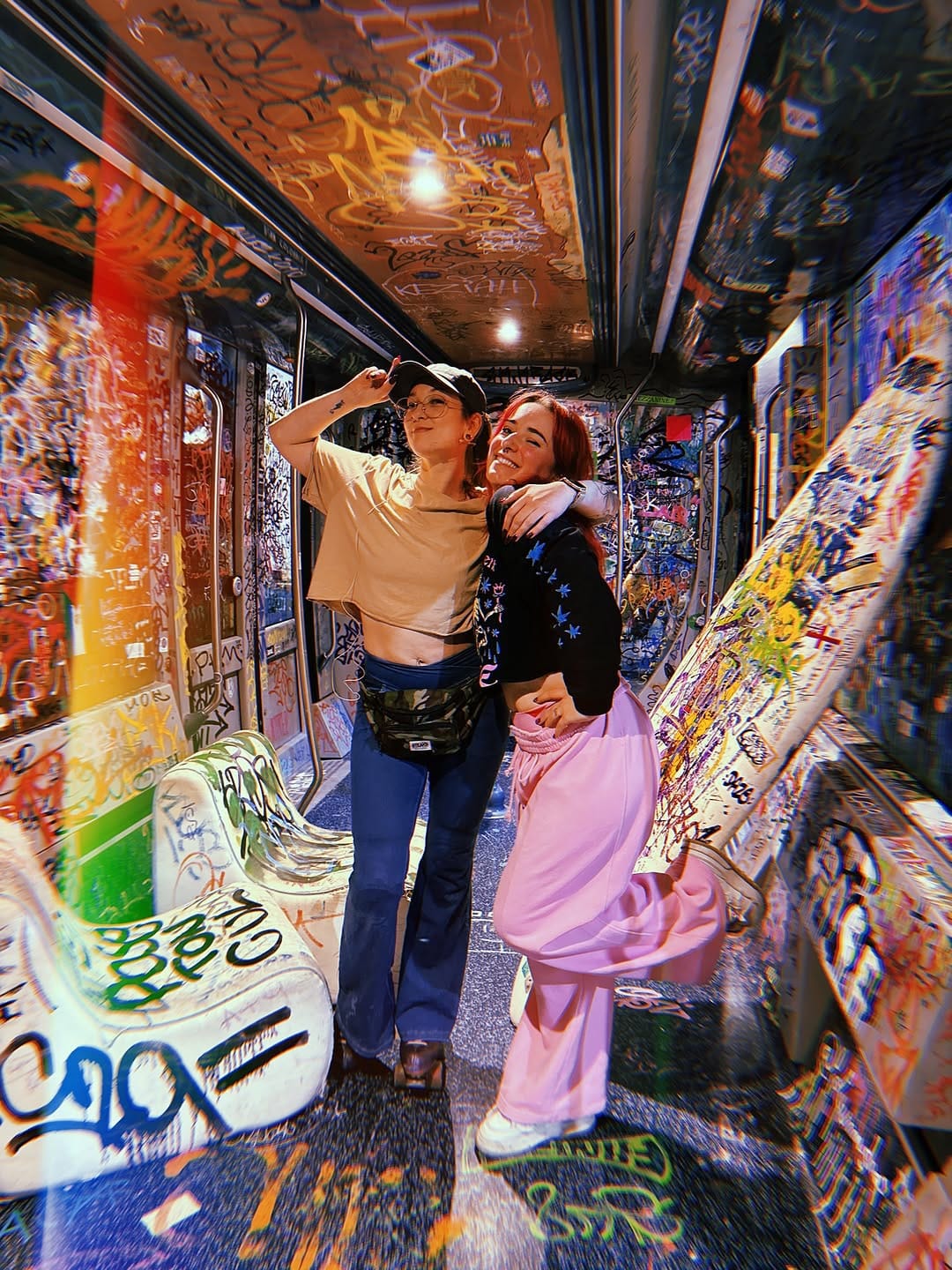 Post 6 by Eleonore 🌙 on Instagram (carousel)