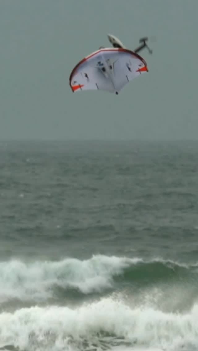 Post 7 by Axel Gerard on Instagram (video)