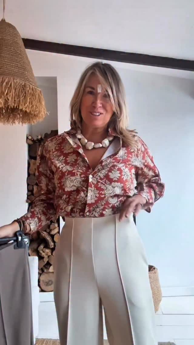 Post 7 by Monisqui on Instagram (video)