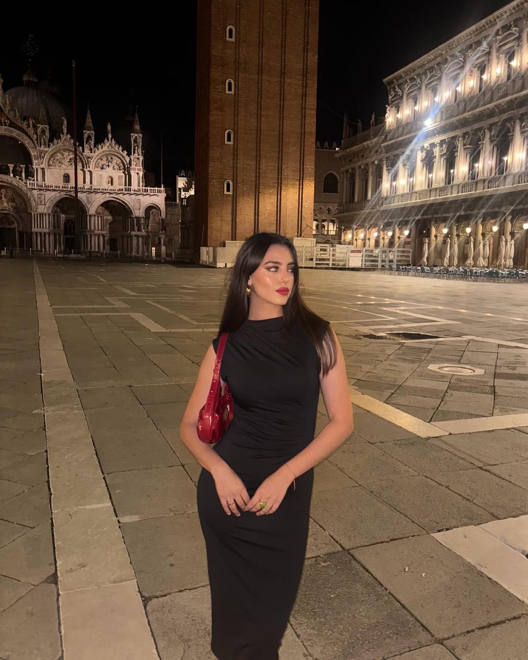 Post 3 by Valeria Conca on Instagram (image)