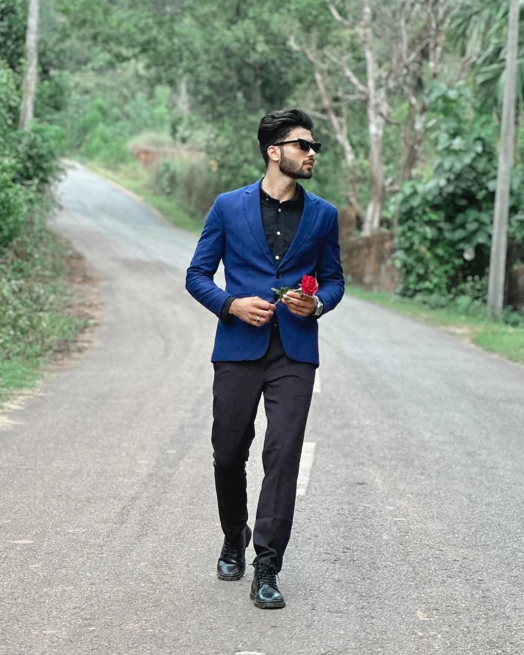 Post 10 by أنيس رحمن  on Instagram (carousel)