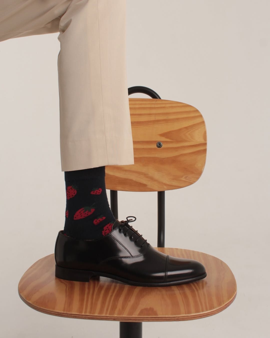 Post 2 by The Flamingo Shoes on Instagram (image)