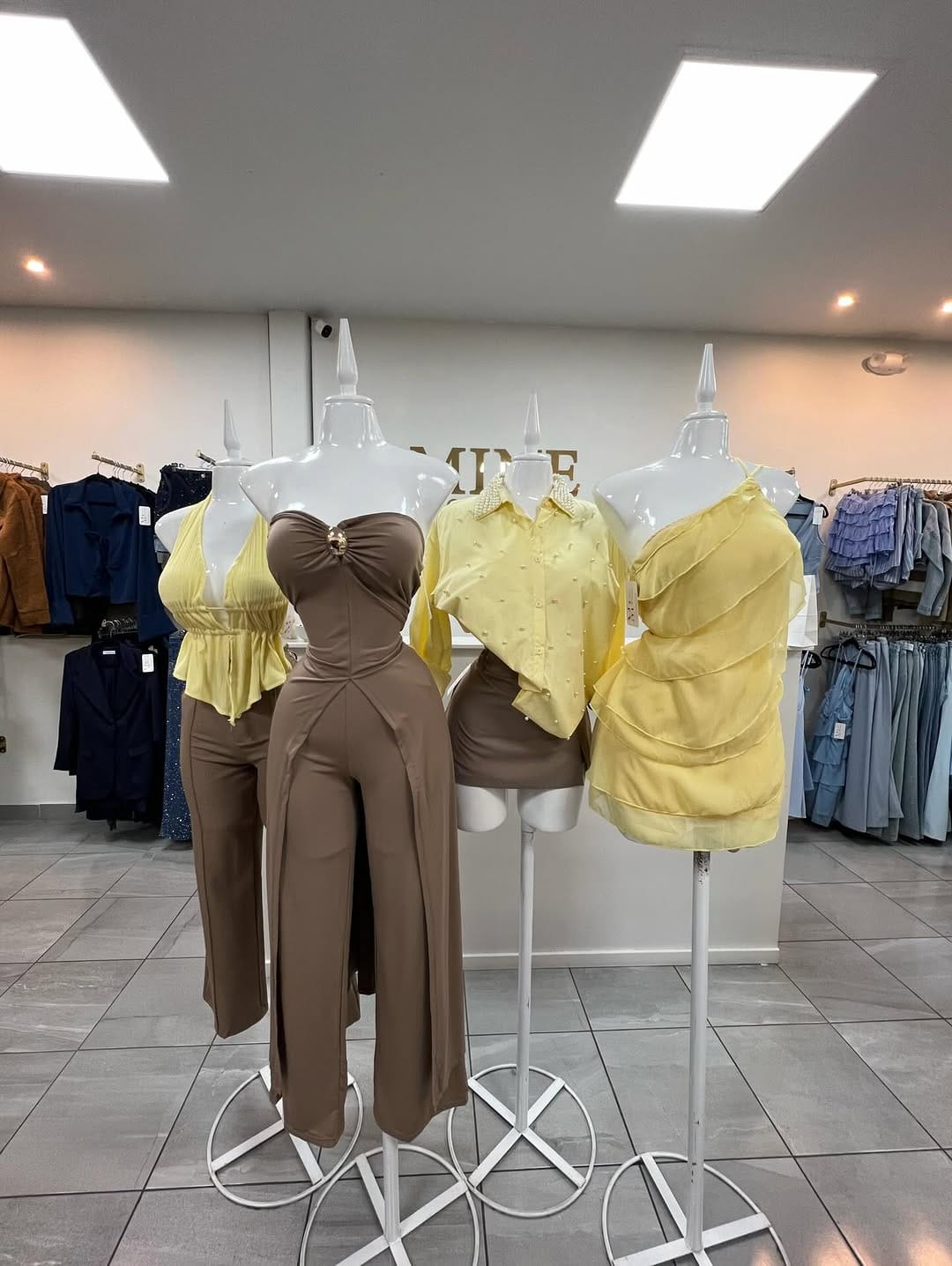 Post 8 by 𝑀𝒾𝓃𝑒 𝒷𝑜𝓊𝓉𝒾𝓆𝓊𝑒 🌸 on Instagram (image)