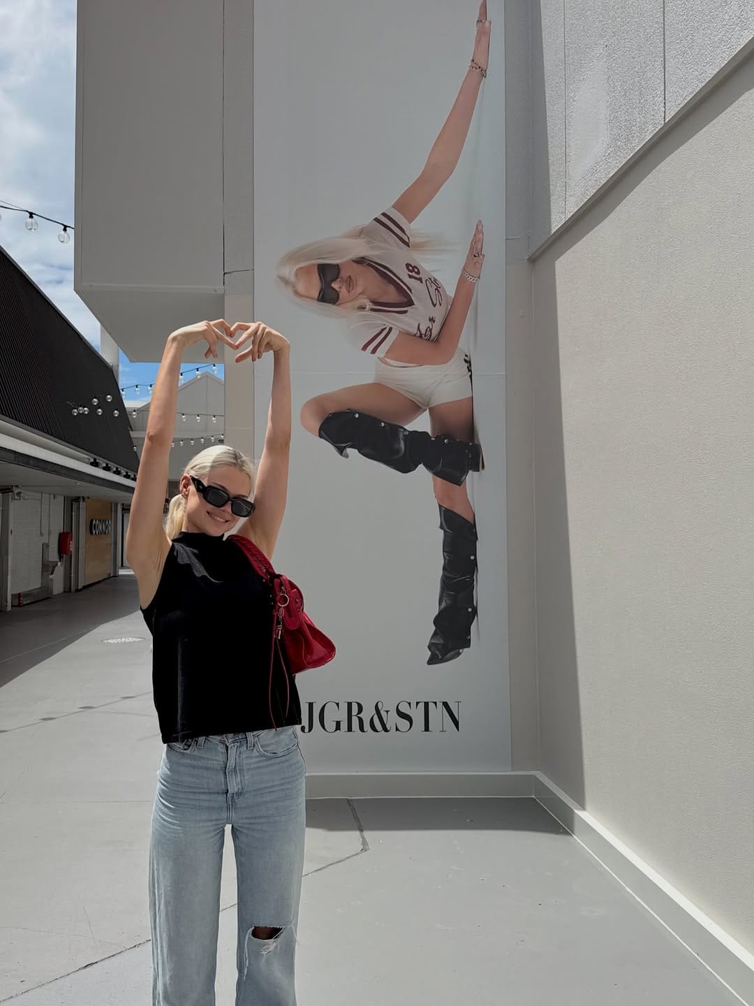 Post 2 by aylinka miloslava froněkova on Instagram (carousel)