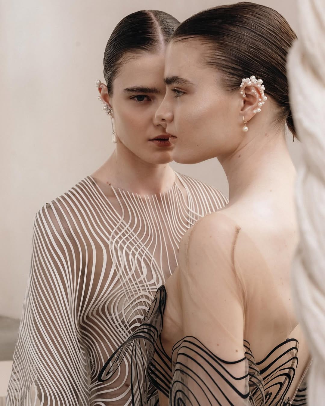 Post 3 by 𝗦𝗮𝗻𝗻𝗮 𝗮𝗻𝗱 𝗙𝗲𝗻𝗻𝗮 | 𝗡𝗲𝘁𝗵𝗲𝗿𝗹𝗮𝗻𝗱𝘀 on Instagram (carousel)