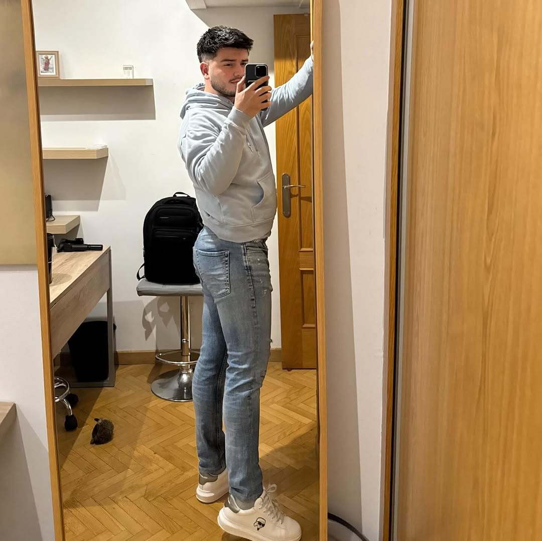Post 1 by 𝐁𝐑𝐘𝐀𝐍 𝐃𝐈𝐀𝐙 𝐑𝐀𝐌𝐈𝐑𝐄𝐙 🇨🇴🇪🇸 on Instagram (carousel)