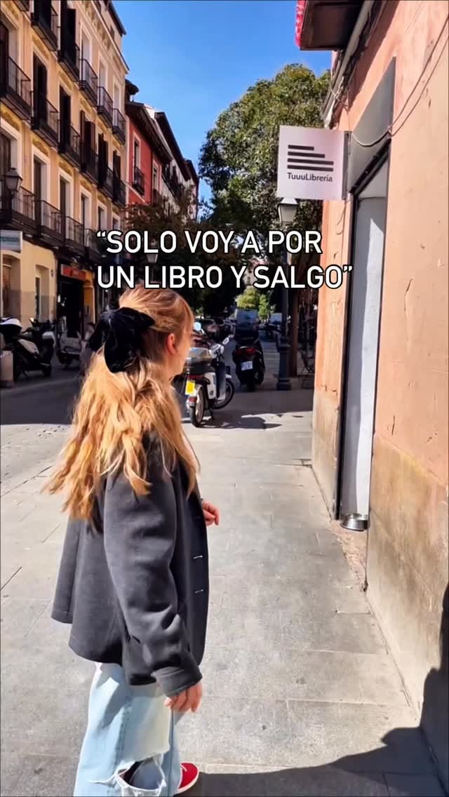 Post 1 by TuuuLibrería on Instagram (video)