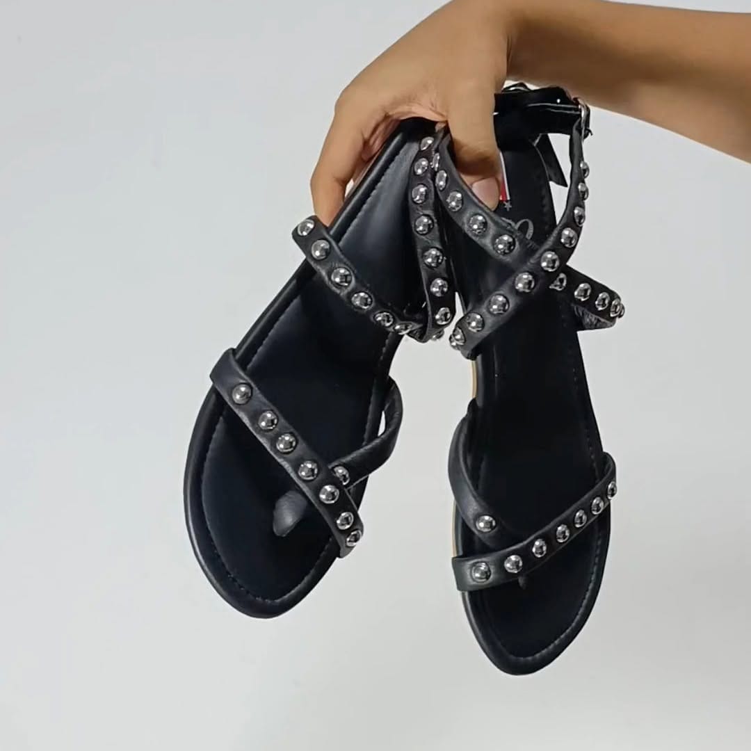 Post 4 by OQ | Women’s Shoes on Instagram (video)