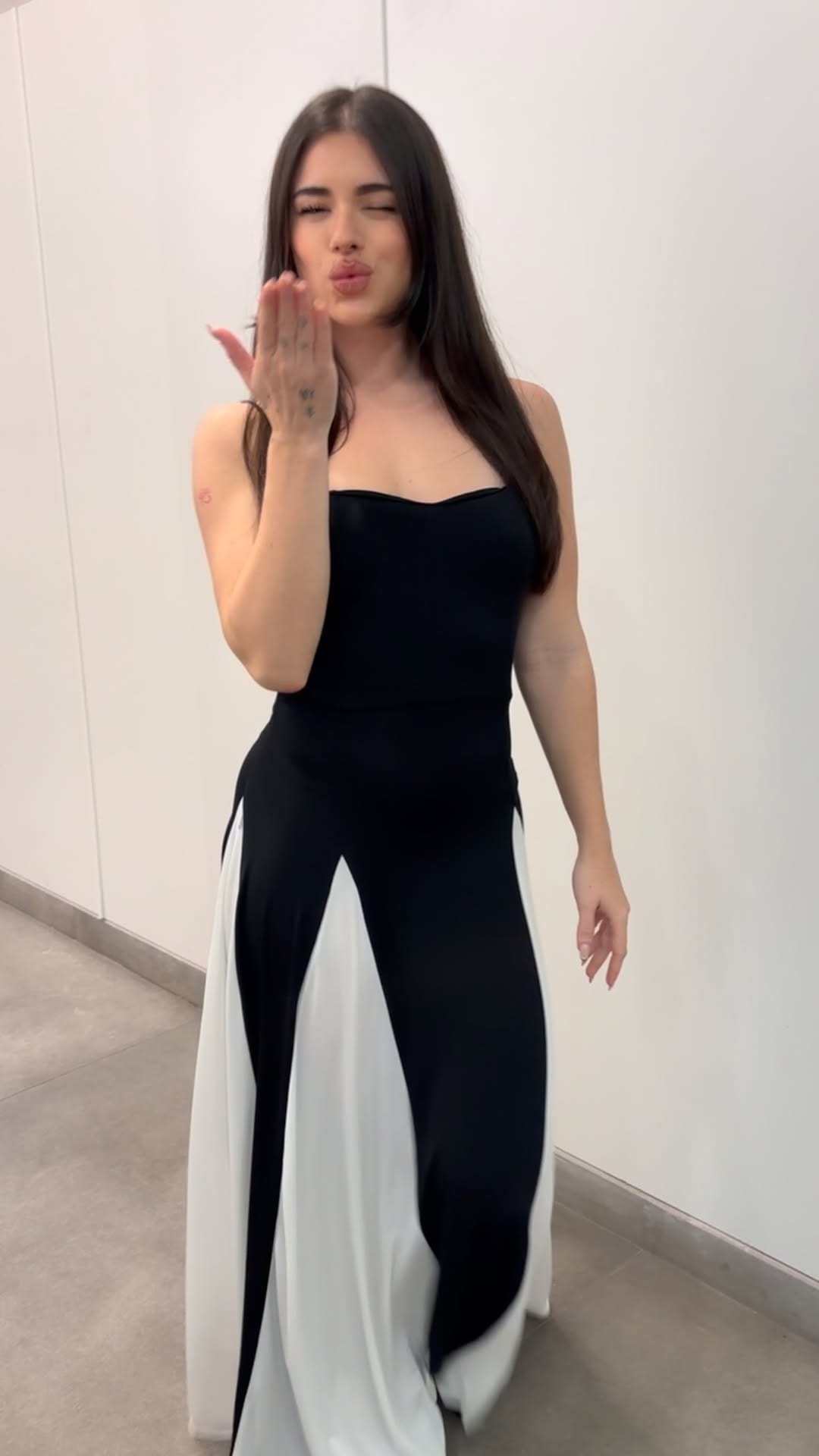 Post 1 by Zoe Madrid on Instagram (video)