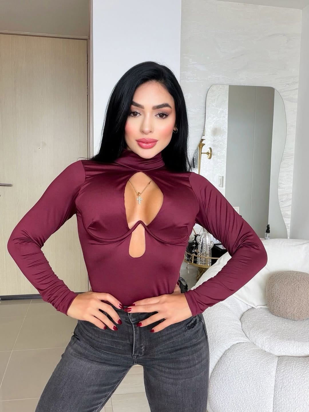 Post 1 by PERLA BOUTIQUE | Bodys • Tops • Camisetas on Instagram (carousel)