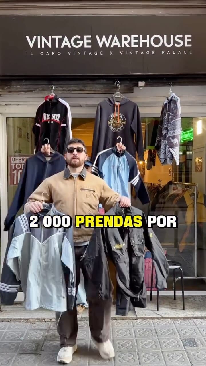 Post 2 by VINTAGE PALACE on Instagram (video)