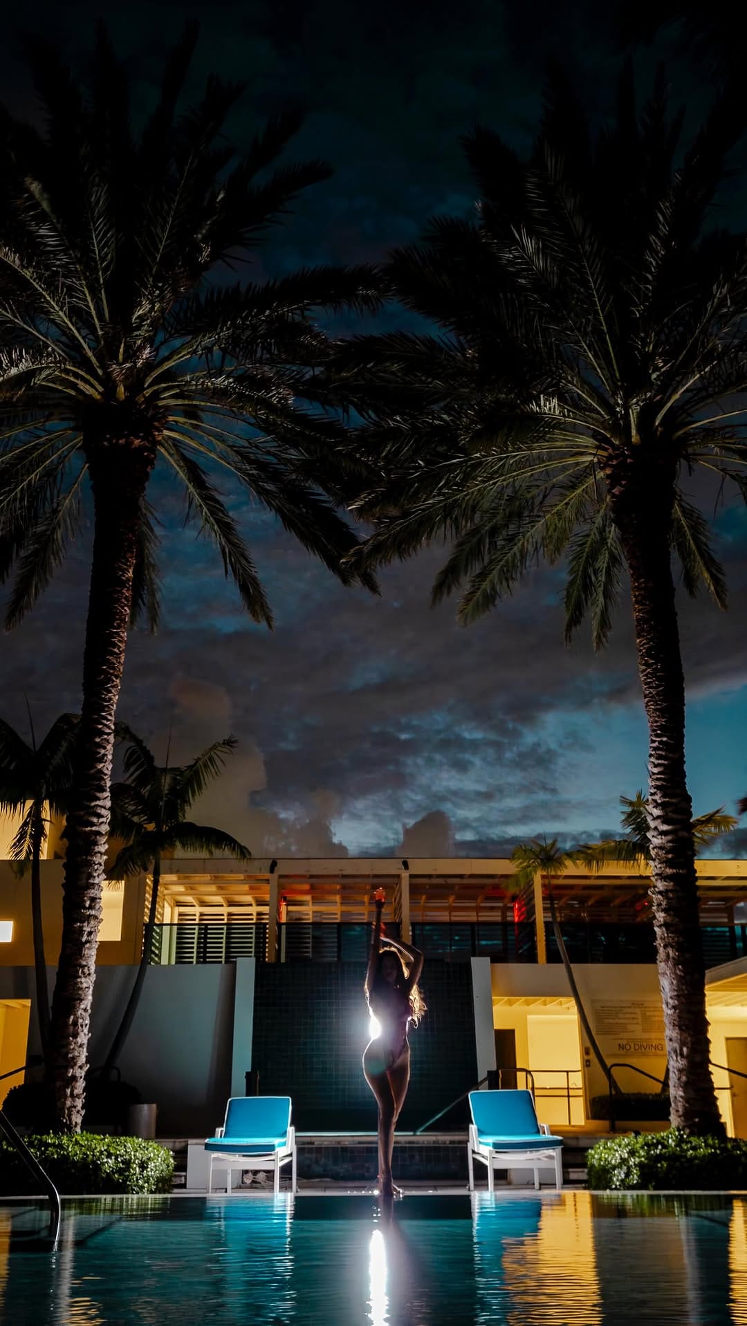 Post 4 by Abrhil Suárez on Instagram (video)