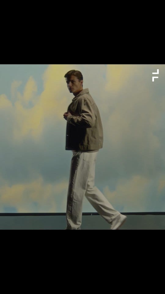 Post 5 by Victor Natiez on Instagram (video)