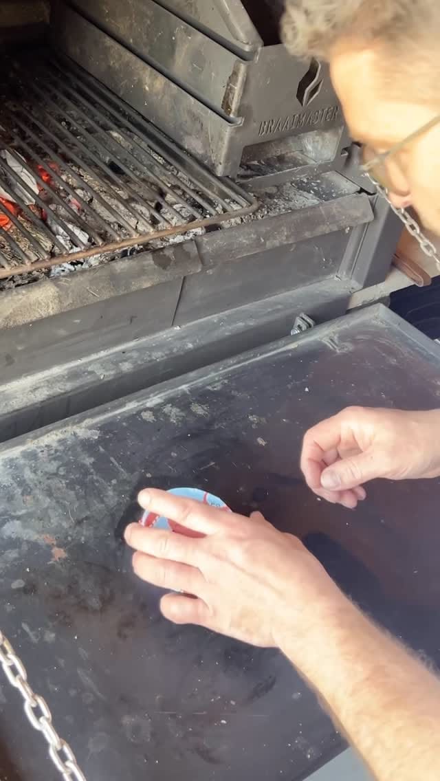 Post 4 by Conservas Braseadas Güeyu Mar on Instagram (video)