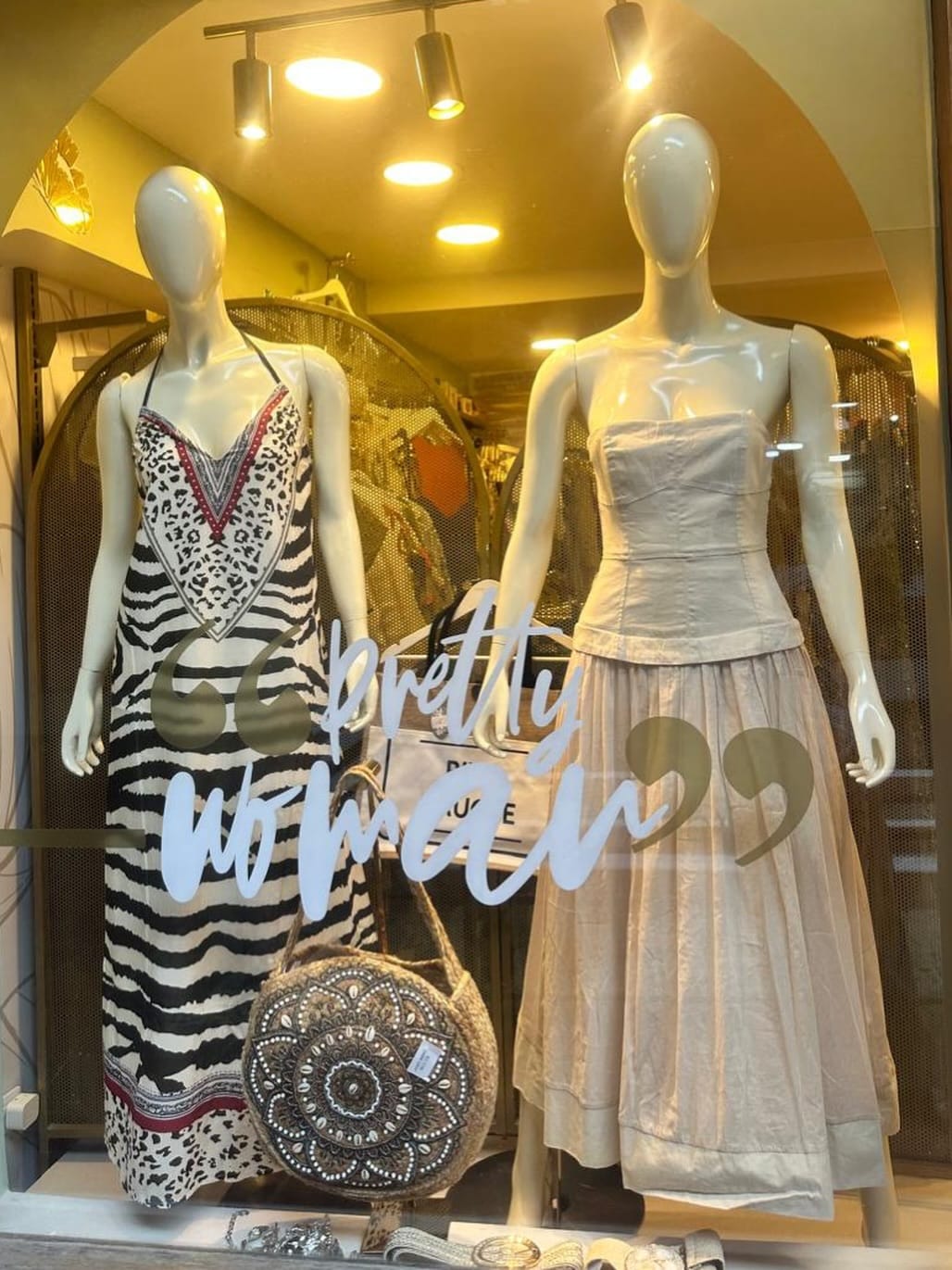Post 1 by PINK TIENDA DE MODAS ♾️ on Instagram (image)