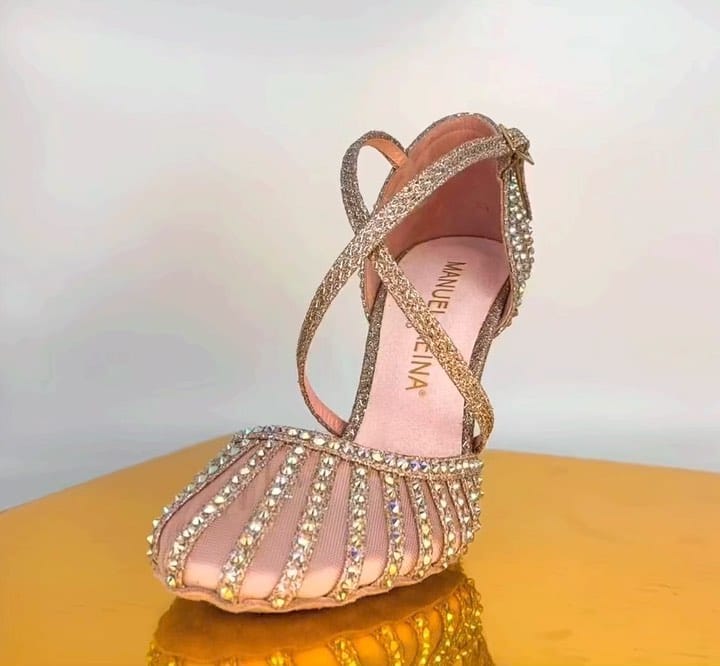 Post 10 by Manuel Reina • Dance Shoes on Instagram (video)