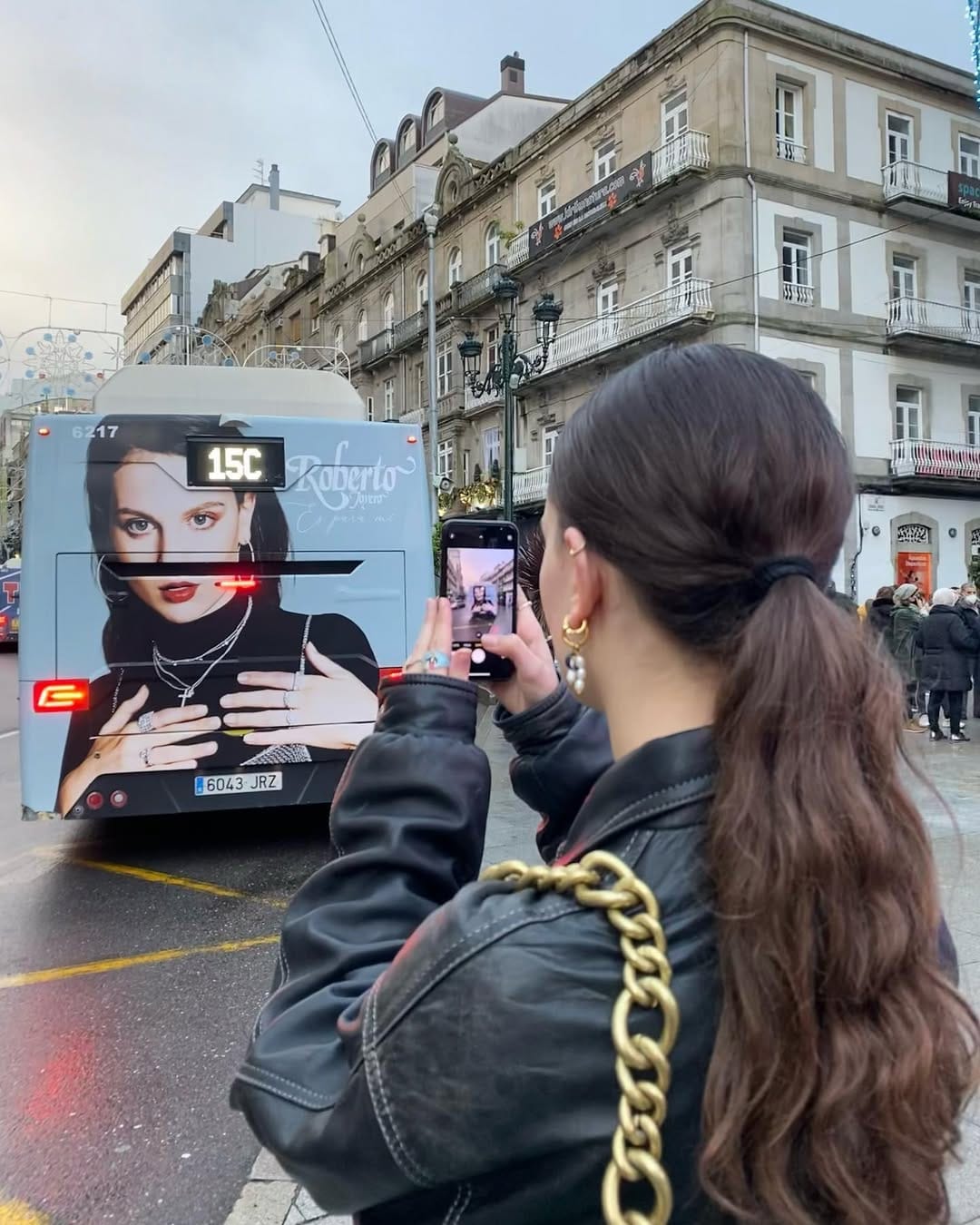 Post 10 by Carmen Araujo on Instagram (carousel)
