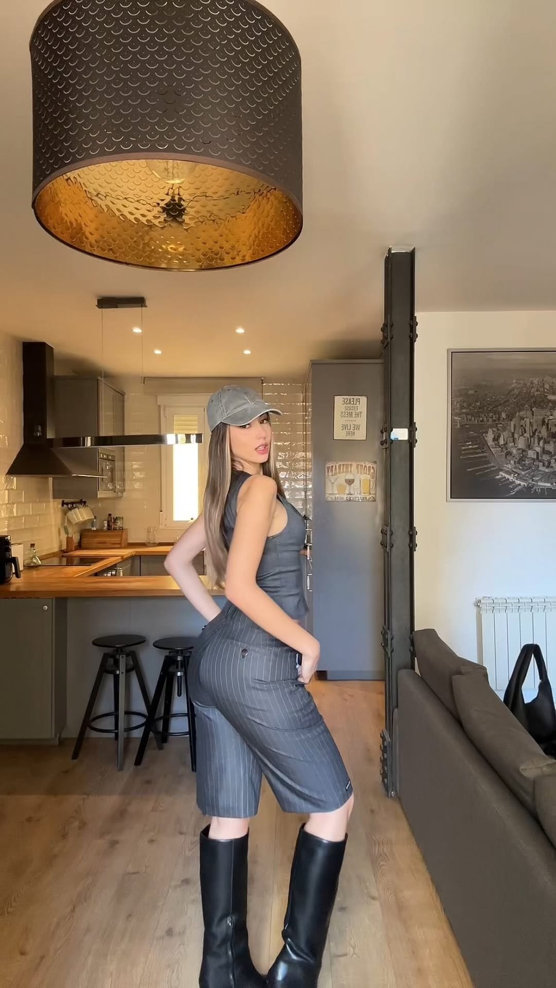 Post 4 by veronica♡ on Instagram (video)