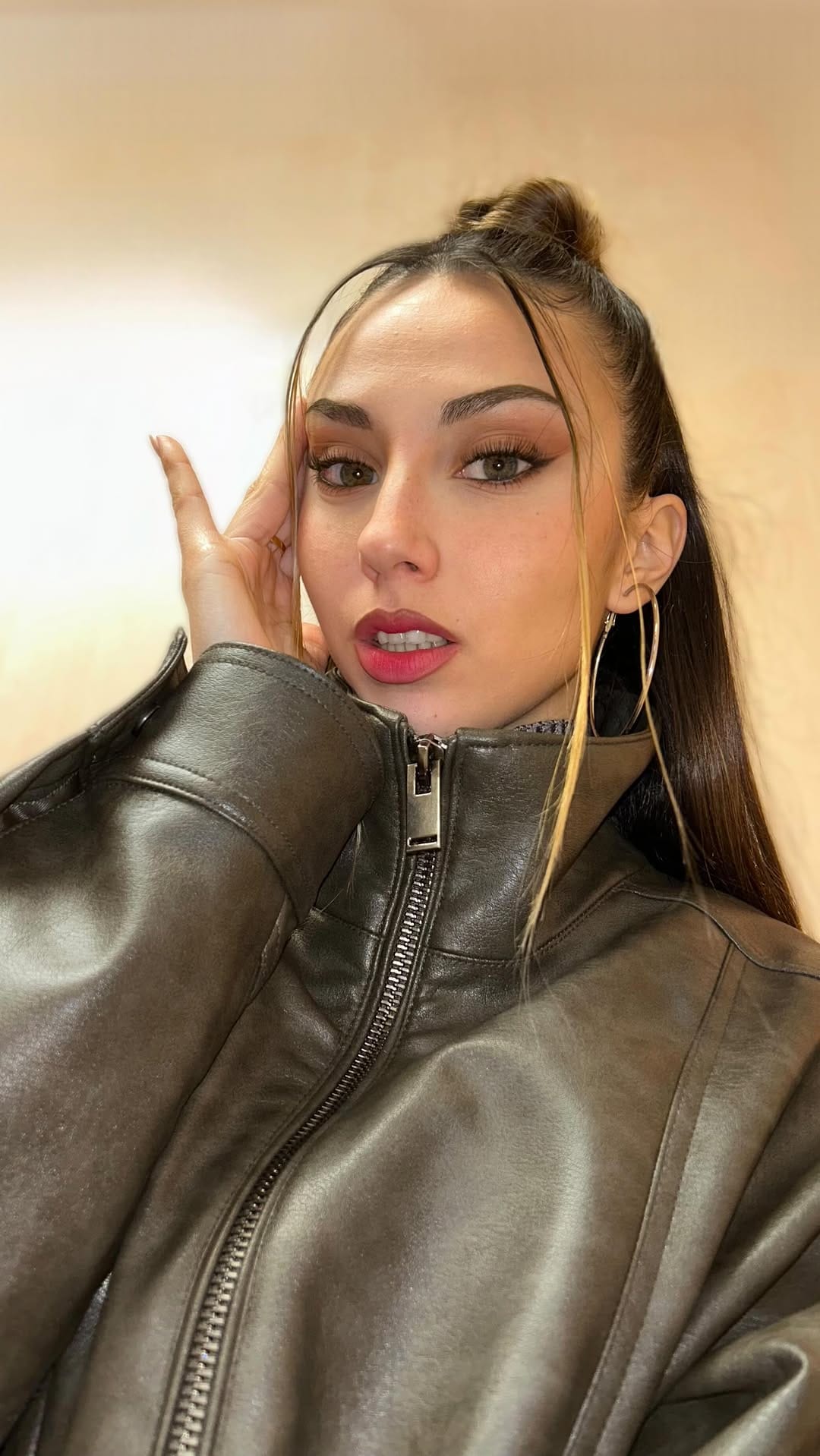 Post 3 by veronica♡ on Instagram (video)