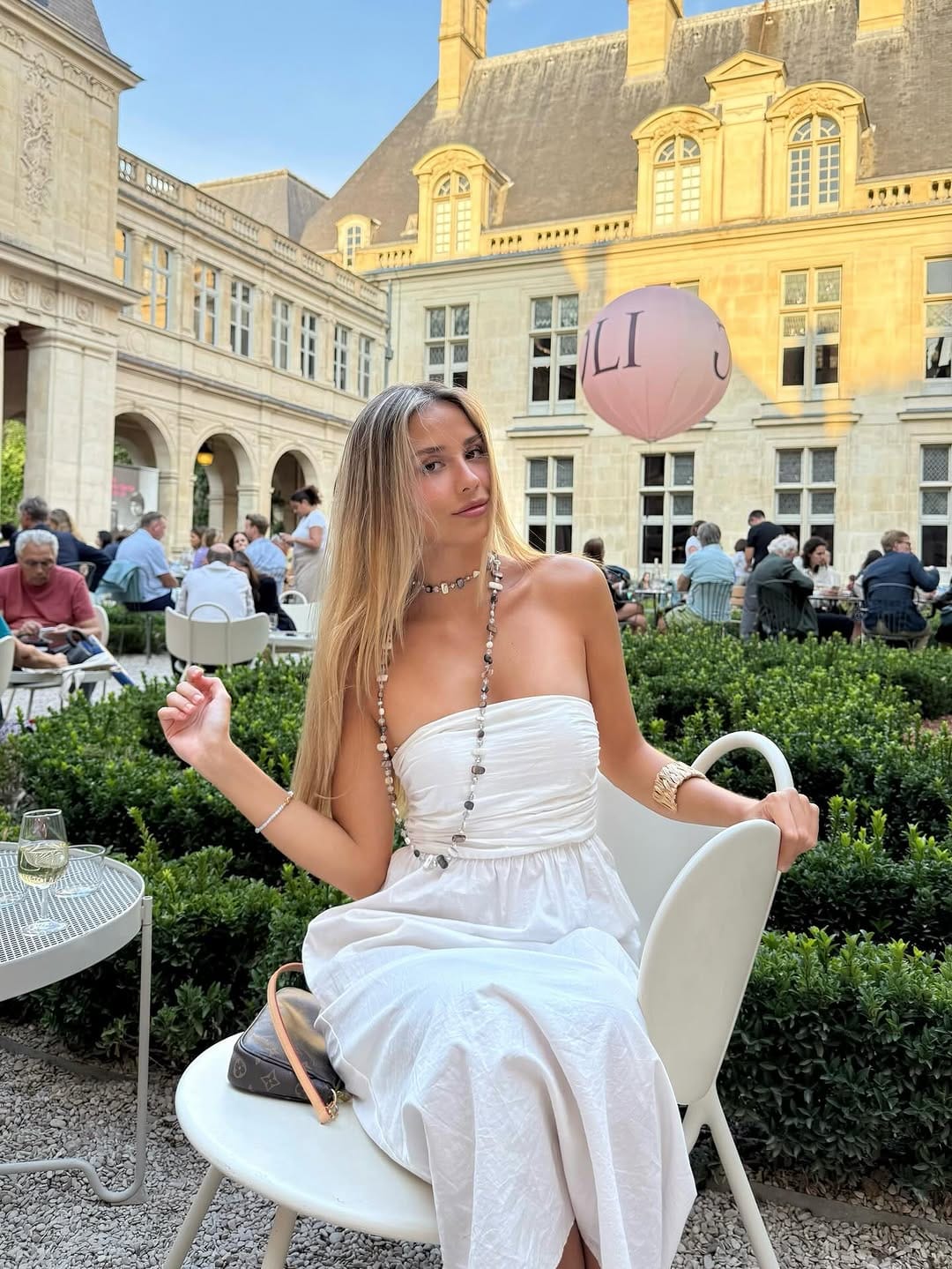 Post 7 by Silvia Martí on Instagram (carousel)
