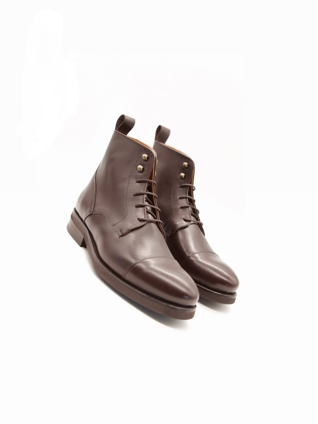 Post 1 by Cooper & Troy on Instagram (image)