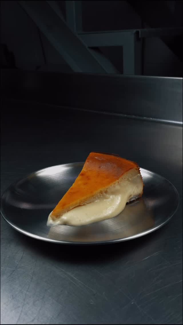 Post 7 by Montchis on Instagram (video)