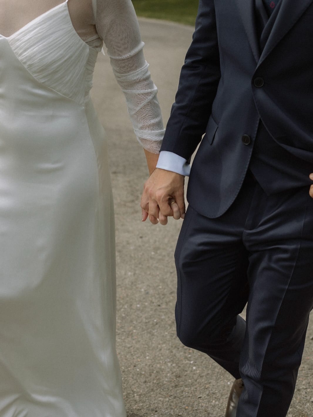 Post 5 by Natural Bride - Atelier de vestidos de novia on Instagram (carousel)