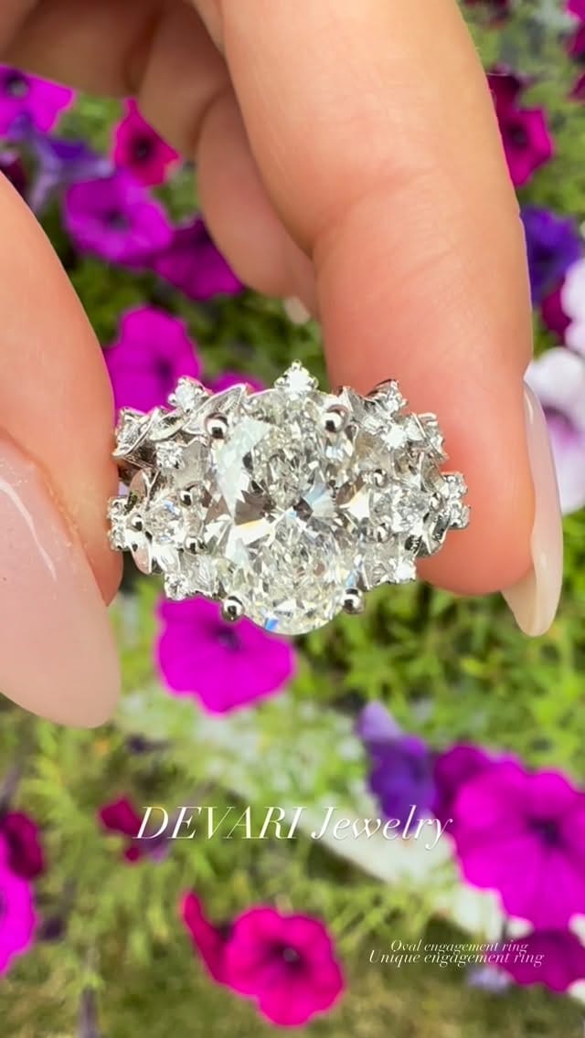 Post 7 by DEVARI Jewelry on Instagram (video)