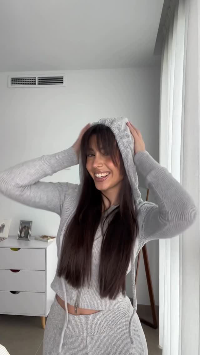 Post 4 by N I N A on Instagram (video)