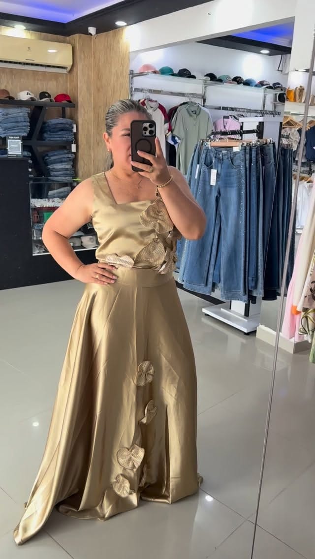 Post 5 by ESTILO REALEZA BOUTIQUE on Instagram (video)