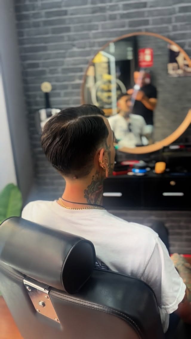 Post 10 by THEJOKER_BARBERSHOP on Instagram (video)