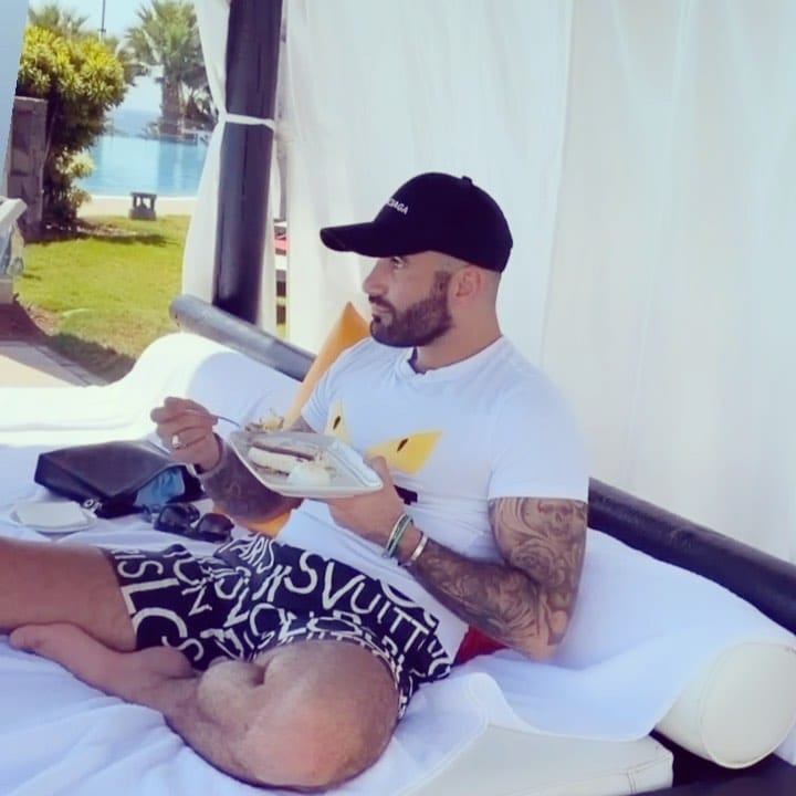 Post 10 by Christian Flores on Instagram (video)