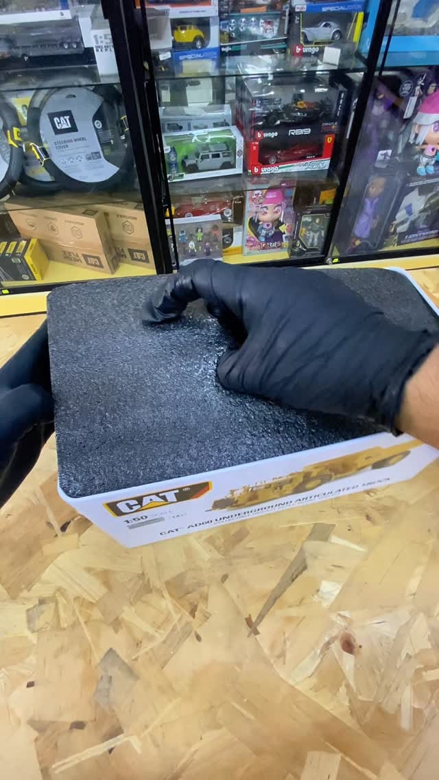 Post 3 by KATZER on Instagram (video)