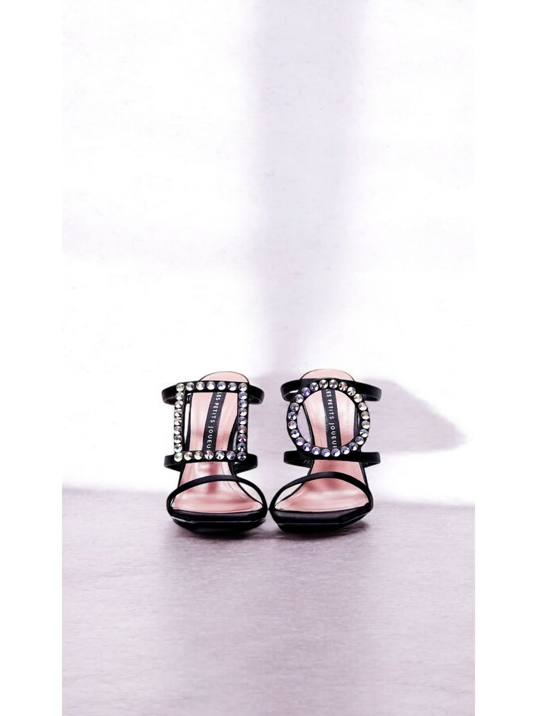 Post 4 by Le Swing on Instagram (carousel)