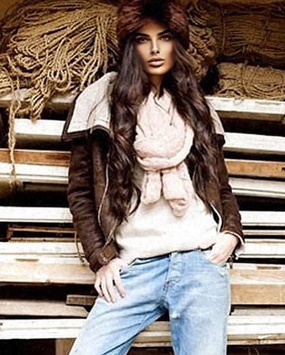 Post 3 by Roche on Instagram (carousel)