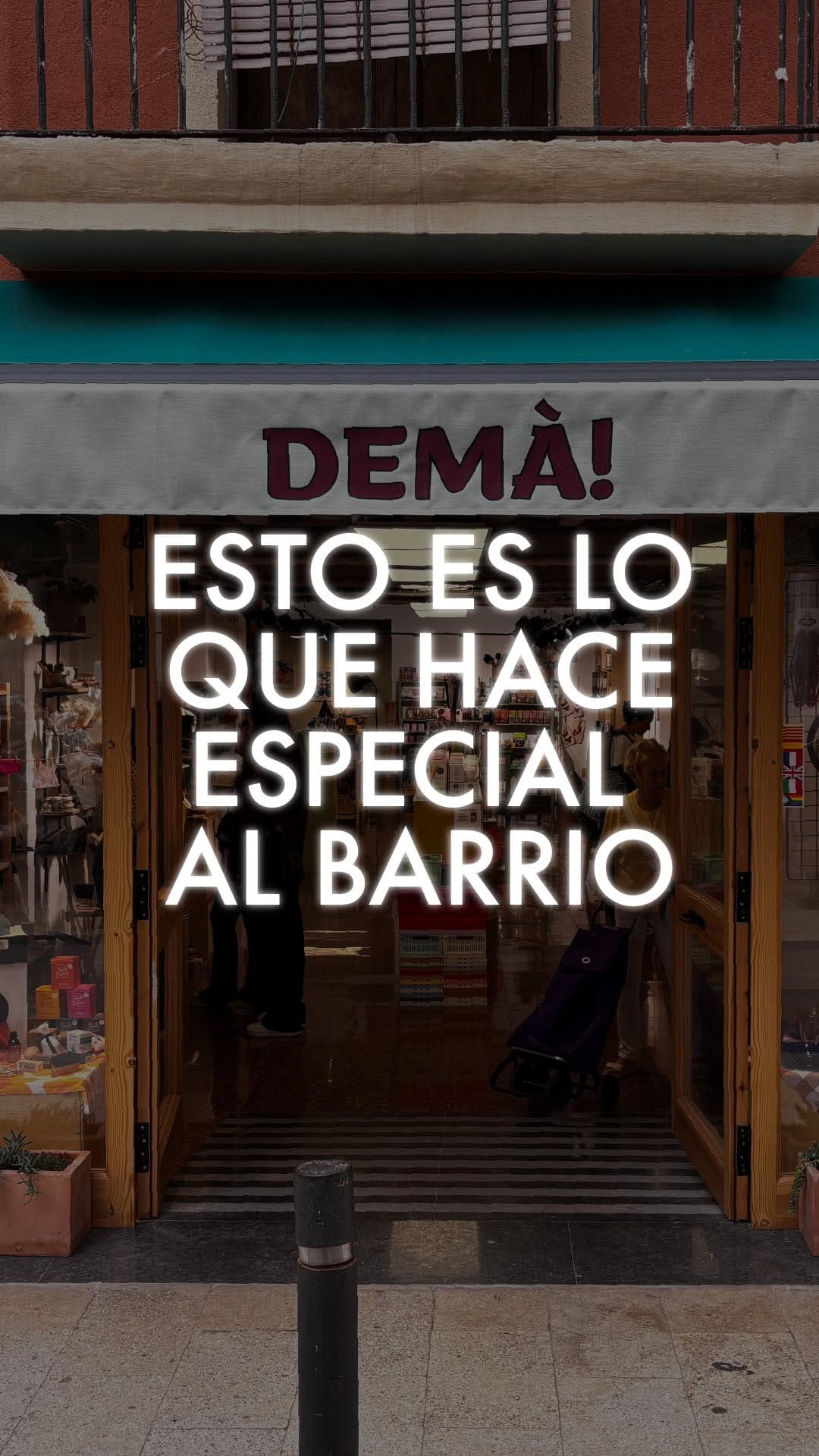 Post 2 by U N U S U A L* Store Barcelona on Instagram (video)