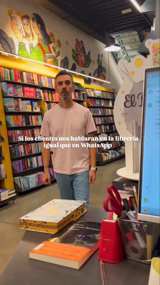 Post 8 by Librería Luces on Instagram (video)